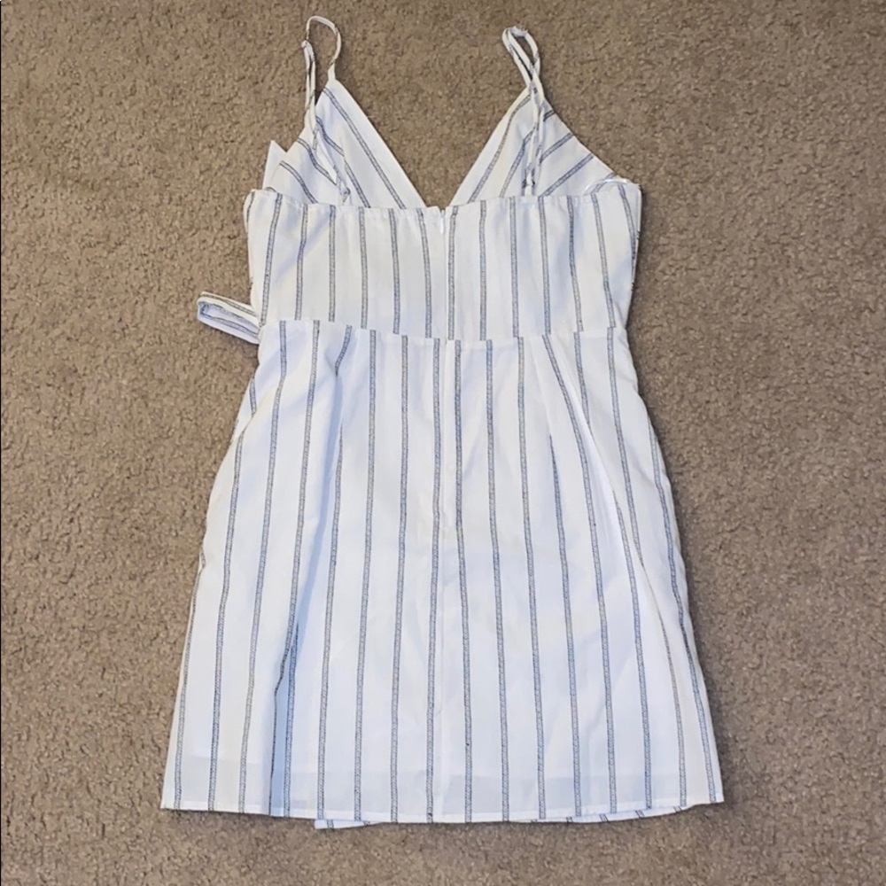 NWT Boutique Dress - Picture 2 of 3